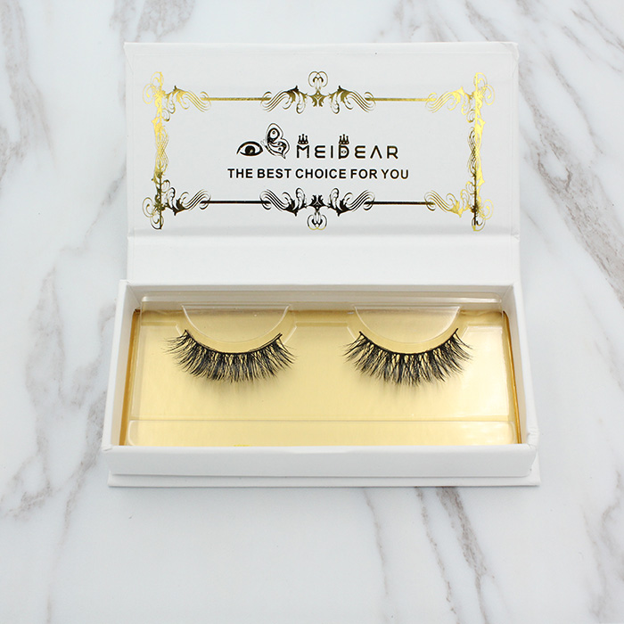 semi permanent eyelashes